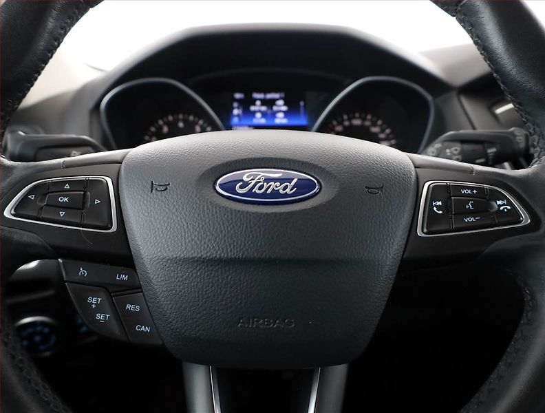 Ford Focus (2017) 1.0 EcoBoost, Serv.kniha - fotka 8 z 19