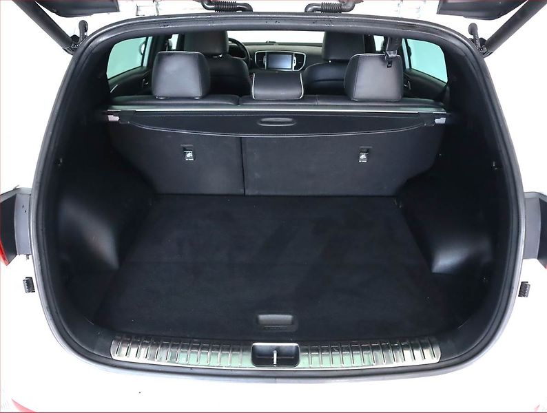 Kia Sportage (2016) 2.0 CRDi, 4X4, Automat, Kůže - fotka 14 z 25