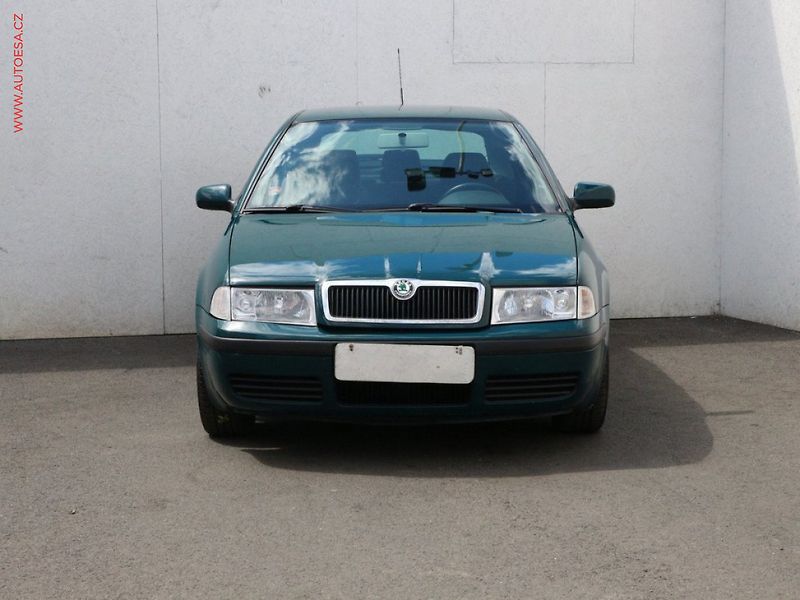 Škoda Octavia (2007) 1.6i - fotka 2 z 3