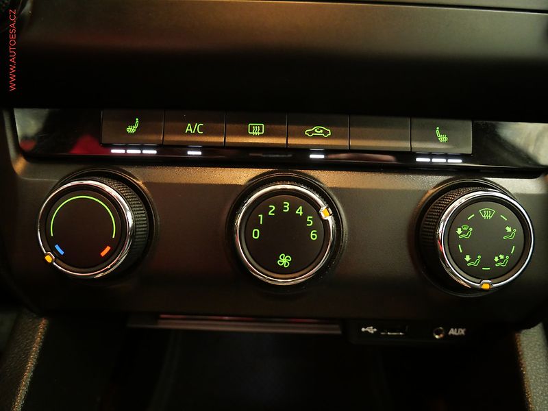 Škoda Octavia (2016) 1.6 TDi, ČR, Ambition - fotka 17 z 18