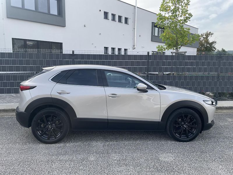 Mazda CX-30 (2022) 2.0 SKYACTIV-X 137kW COSMO 4x4 - fotka 6 z 42