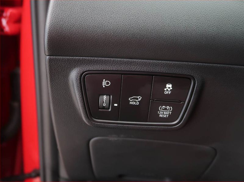 Hyundai Tucson (2022) Premium 1.6 T-GDI HEV - fotka 16 z 16