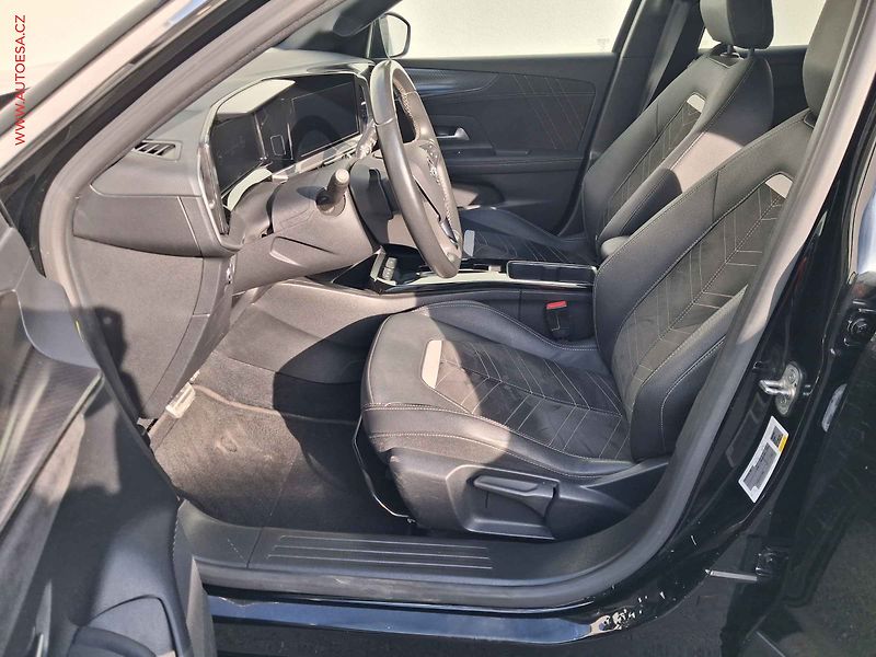 Opel Mokka (2023) 1.2T, Ultimate, AT, kůže - fotka 9 z 20