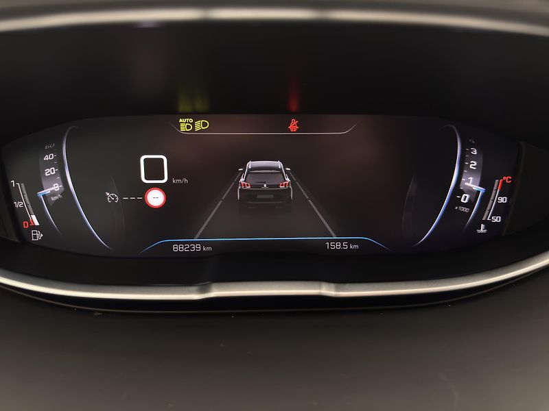 Peugeot 5008 1.5 BlueHDi Allure  CZ 1.maj - fotka 16 z 49