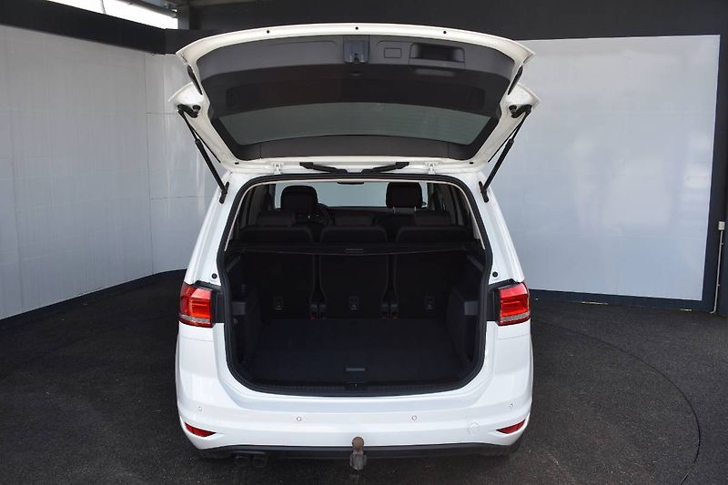 Volkswagen Touran (2022) 2.0TDI 110kW DSG,LED,Active - fotka 10 z 22