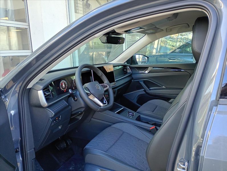 Volkswagen Tayron (2025) 1,5 eTSI 110 kW mHEV  People - fotka 12 z 15