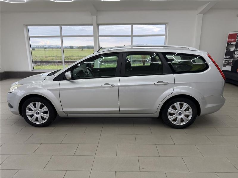 Ford Focus 1,6 i, Klima, 16V, 74kw, - fotka 2 z 24