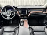 Volvo XC60 2,0 T8 AWD Recharge Plus Dark - náhled 25
