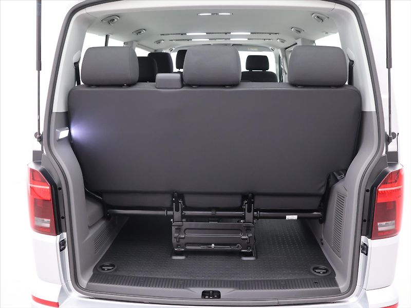 Volkswagen Caravelle 2,0 TDI 150kW DSG L2 9Míst DPH - fotka 10 z 27