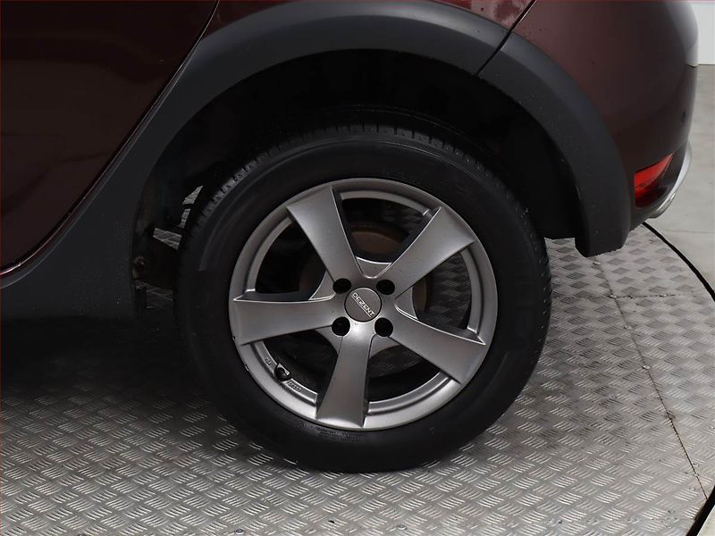 Dacia Sandero (2017) Stepway 1.5 dCi, Navi - fotka 13 z 16