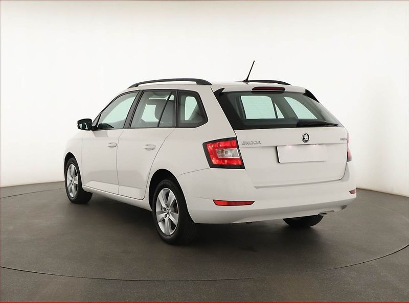 Škoda Fabia (2019) 1.0 TSI, Tempomat - fotka 4 z 15