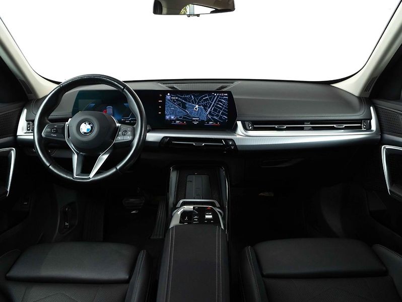 BMW X1 sDrive18d - fotka 12 z 21