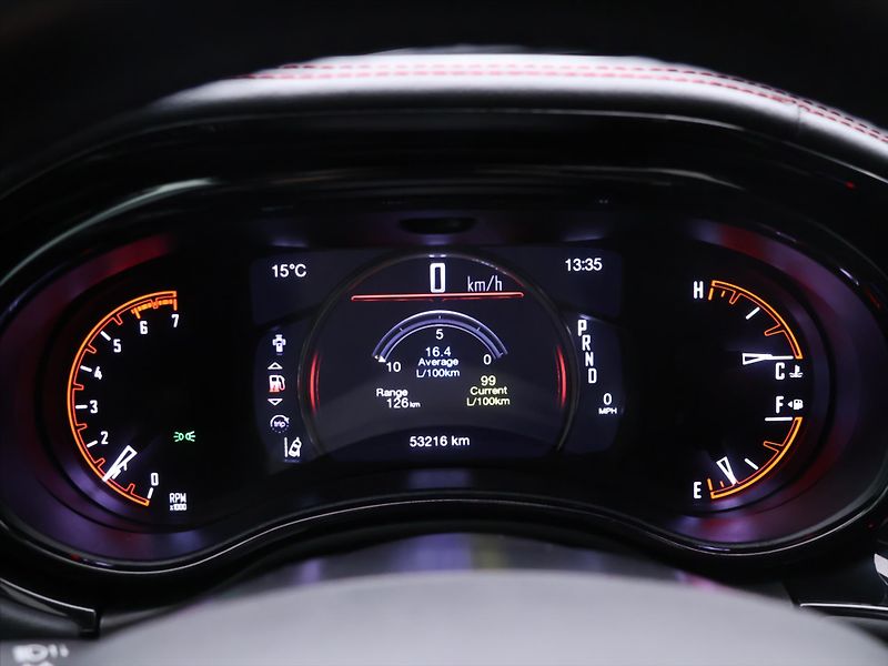 Dodge Durango 5,7 Hemi 268kW R/T Aut. AWD - fotka 21 z 38
