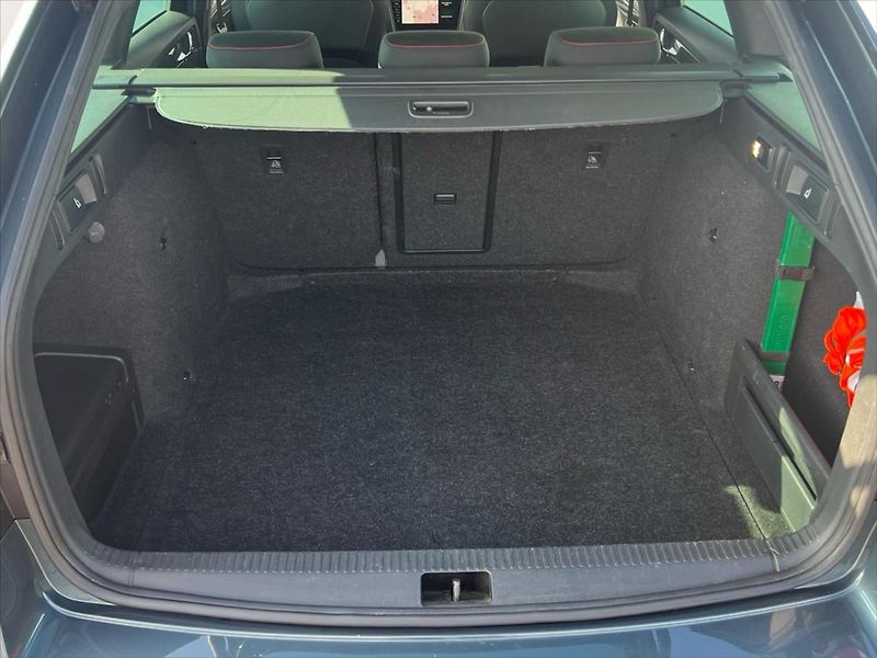 Škoda Octavia 2,0 TDi 135kW  III. FL RS - fotka 14 z 31