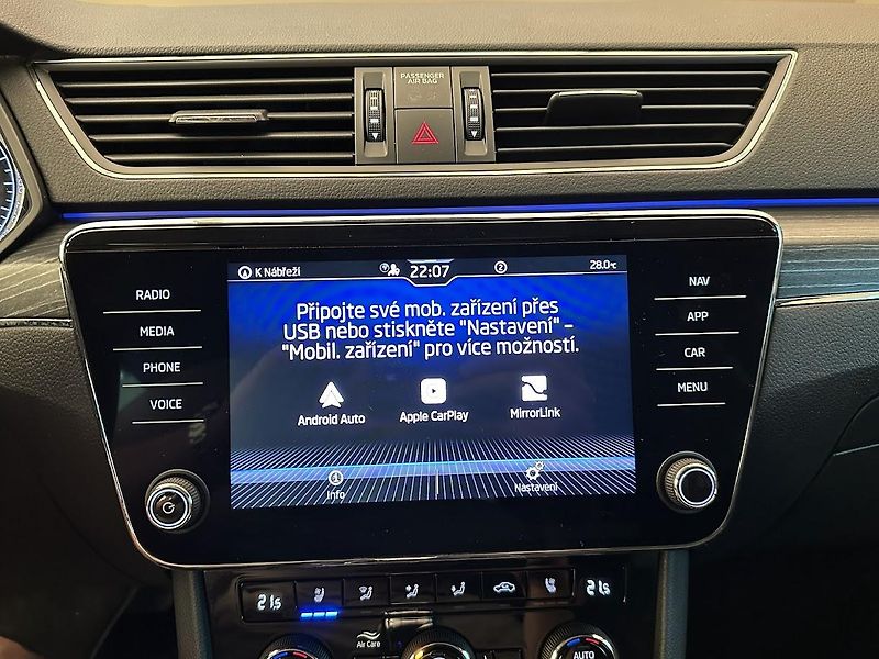 Škoda Superb (2020) Combi Premium 4x4 2.0 TDI 147 - fotka 25 z 32