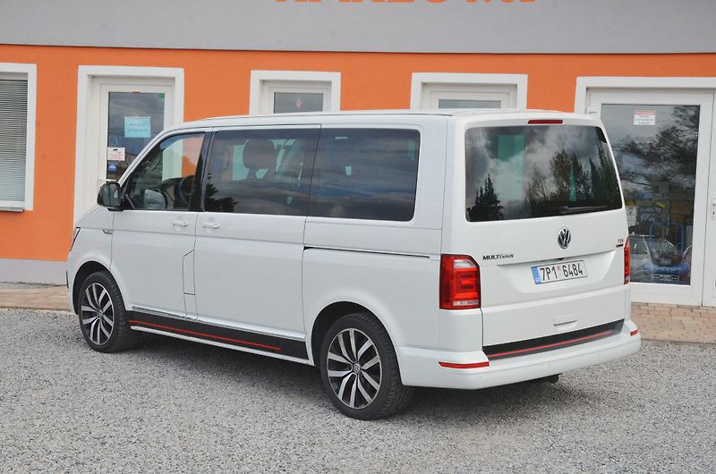 Volkswagen Multivan (2017) TDi 150kW 4x4 DSG Highline ČR - fotka 4 z 48