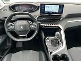 Peugeot 5008 (2022) 1.2PT 96kW! Allure! Tažné! LED - náhled 15
