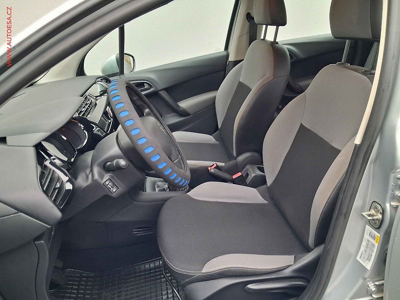 Citroën C3 (2015) 1.2 i, AC, STK1/28 - fotka 9 z 14