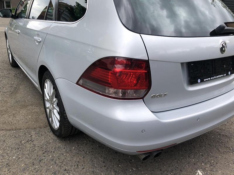 Volkswagen Golf (2011) 2,0TDi STYLE nez. rezervace - fotka 7 z 68