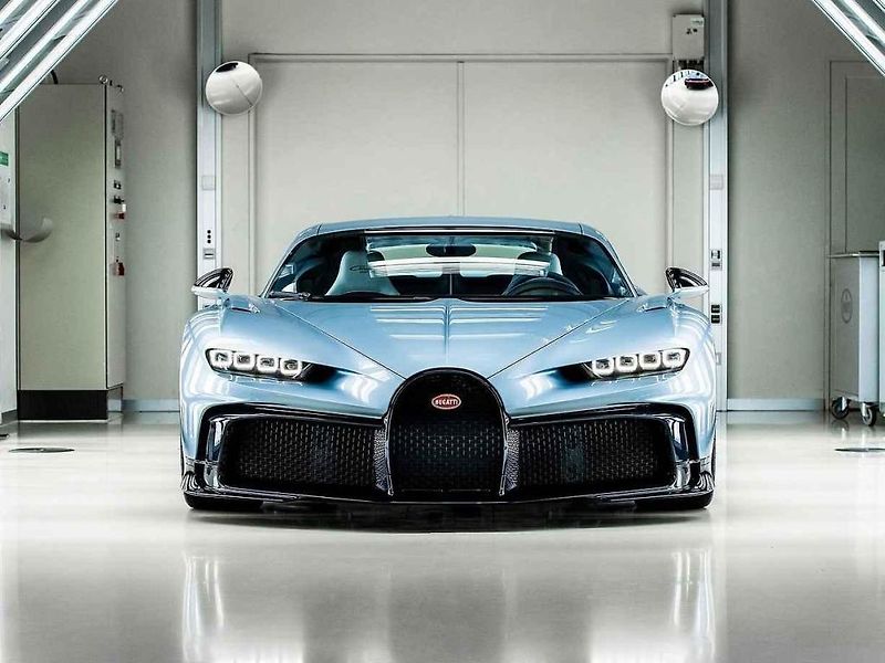 Bugatti Chiron ve verzi s označením Profilée se bude dražit 1. února 2023 v aukční síni RM Sotheby’s v Paříži.