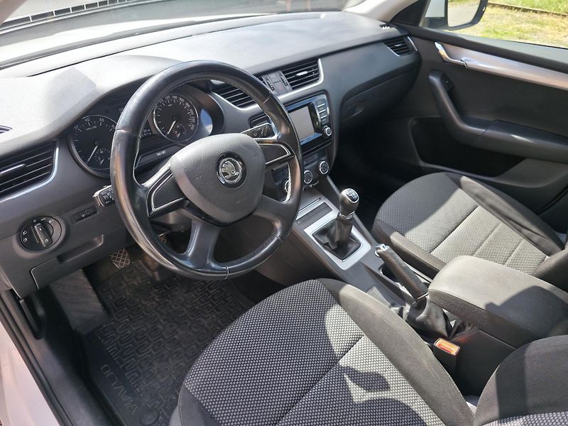 Škoda Octavia (2014) Škoda Octavia 1.4 TSI 140PS - fotka 8 z 11