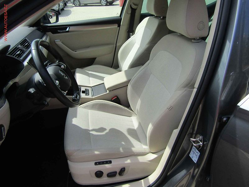 Škoda Superb (2022) 2.0TDi 4x4, ČR, DSG, navi - fotka 9 z 18