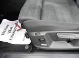 Volkswagen Touran 2,0 TDi Highline Navi - náhled 15