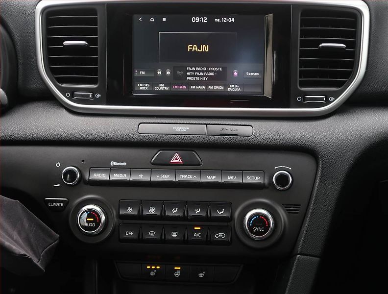 Kia Sportage (2019) 1.6 GDI, Serv.kniha, Navi - fotka 12 z 24