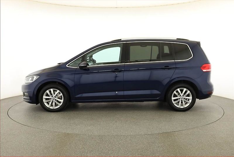 Volkswagen Touran (2019) 2.0 TDI, 7 míst, Serv.kniha - fotka 3 z 17