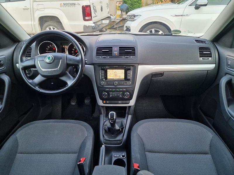 Škoda Yeti 2,0TDI 103KW NAVIGACE TAŽNÉ  - fotka 12 z 19