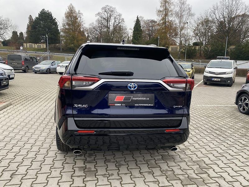 Toyota RAV4 2.5 Plug-in 185 Selection - fotka 5 z 23