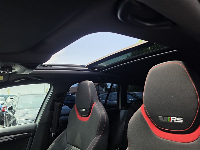 Škoda Octavia III 2,0 TSi 180KW RS Panorama - fotka 24 z 44