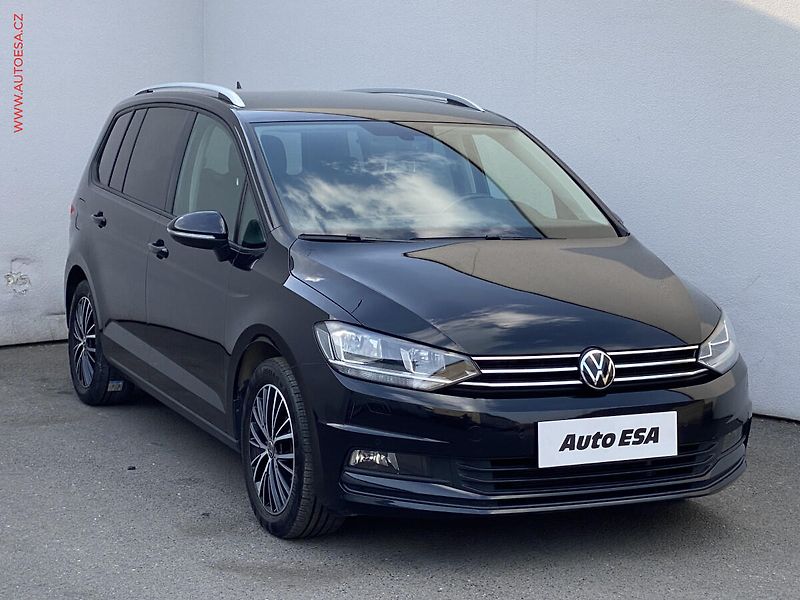 Volkswagen Touran (2021) 2.0 TDi, Comfortline, DSG, - fotka 1 z 19