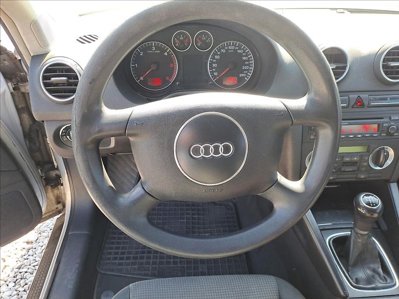 Audi A3 1,9 TDI - fotka 9 z 10