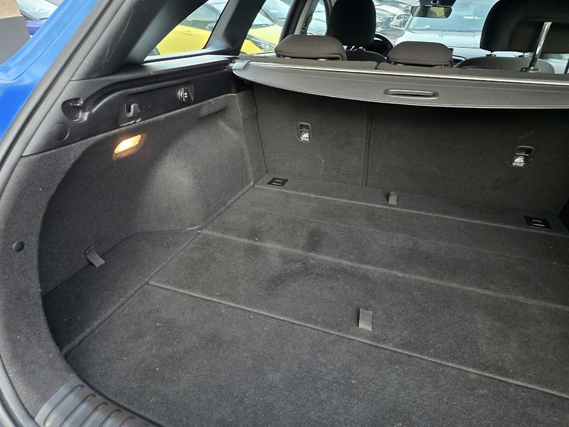 Kia Ceed 1.5-V ZÁRUCE-AUTOMAT-KAMERA - fotka 29 z 36