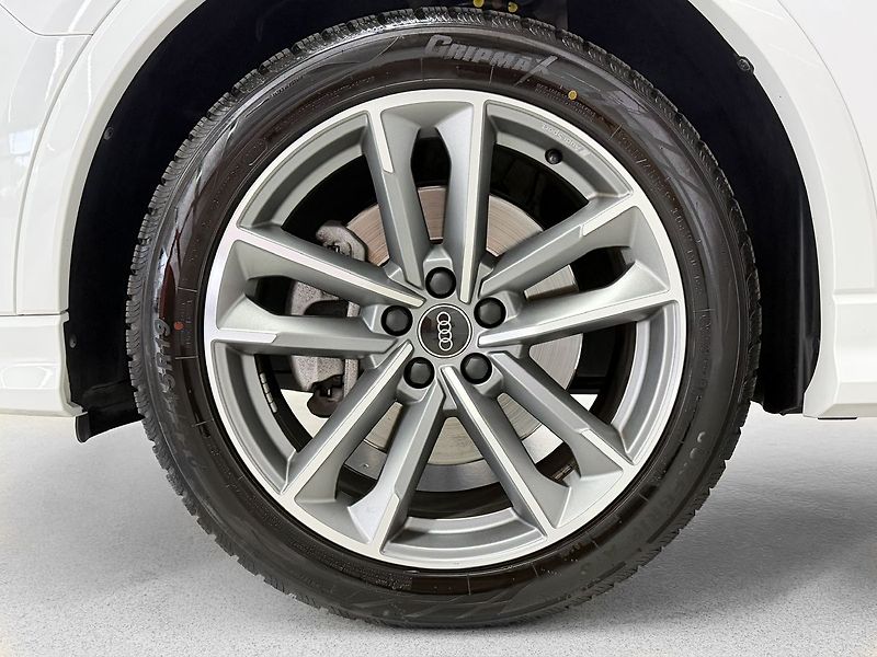 Audi Q3 2.0 TDI 142KW QUATTRO S-TRONIC - fotka 8 z 24