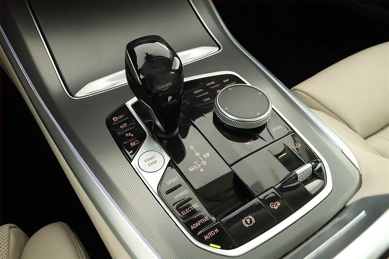 BMW X5 (2020) xDrive45e iPerf. - fotka 11 z 21