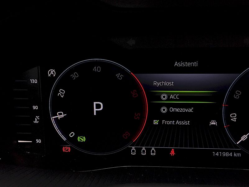 Škoda Karoq (2022) Style 2,0 Tdi 110 Kw 4x4 DSG - fotka 8 z 38