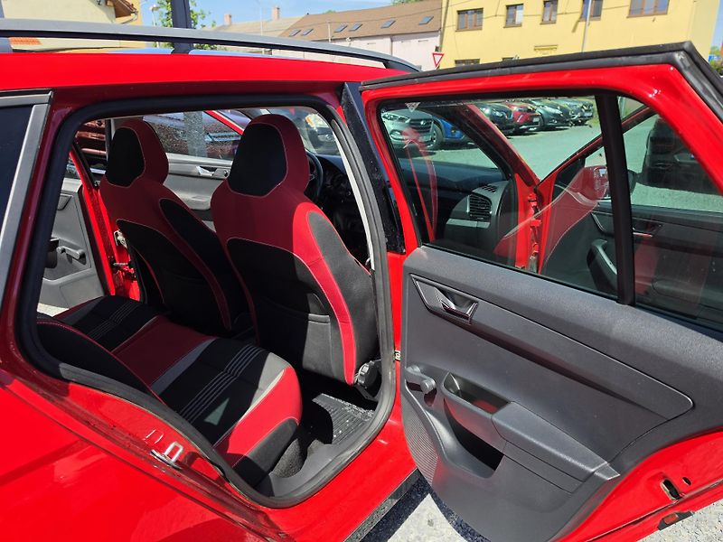 Škoda Fabia 1.2 TSI Monte Carlo Panorama  - fotka 10 z 15