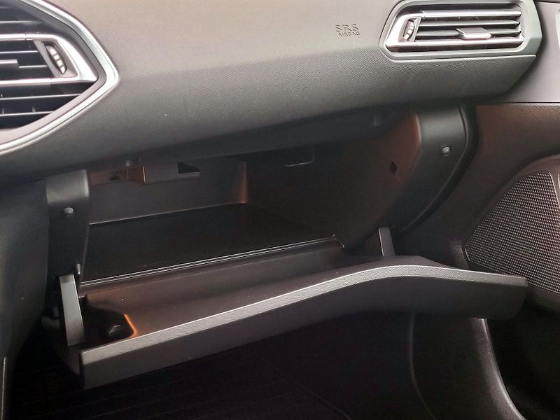 Peugeot 308 bHDi SW CZ *SERV.KNÍŽKA*   - fotka 34 z 48