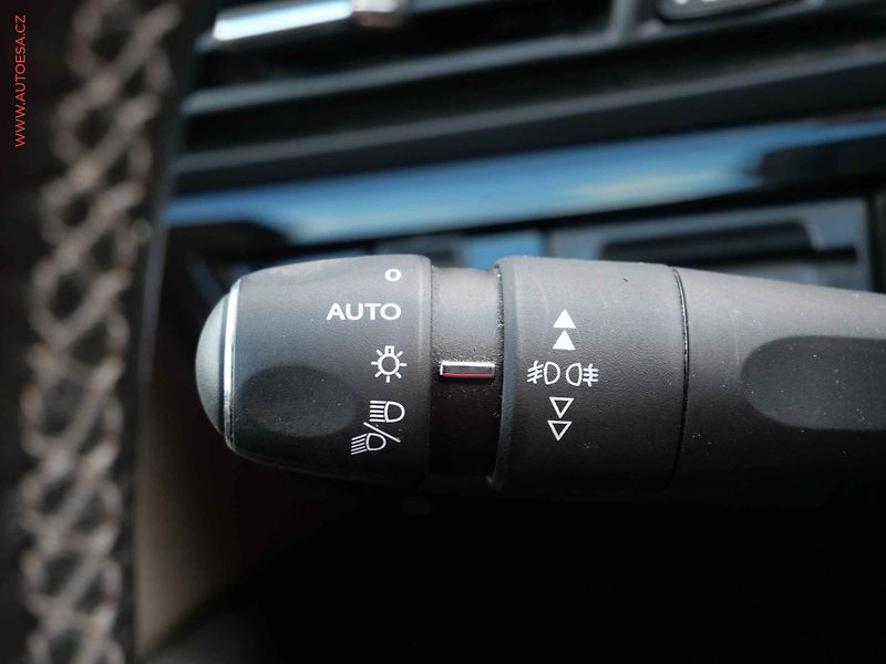 Citroën C4 Picasso (2016) 1.6 BlueHDI, 2.maj,ČR, AC - fotka 14 z 26