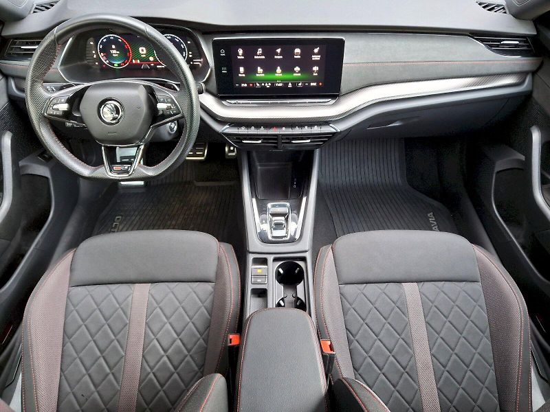 Škoda Octavia (2023) RS DSG 2,0TDi 147kW - fotka 5 z 35