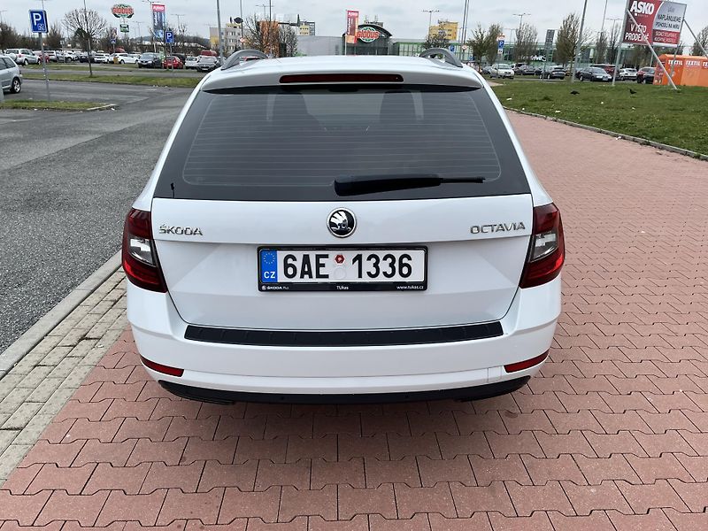 Škoda Octavia 1.6 TDi DSG Style 85 kW - fotka 6 z 34