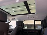 Land Rover Defender (2025) 3,0 130 X-Dynamic SE D350 AWD - náhled 17