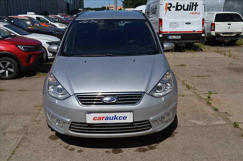 Ford Galaxy (2011) 2,0 TDCI 120KW - fotka 2 z 19