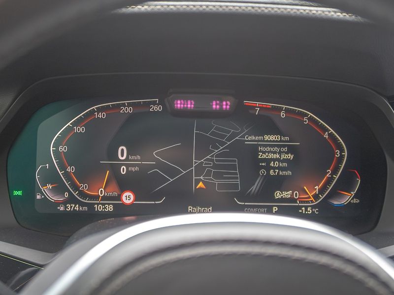 BMW X7 (2019) ČR 3.0i 250KW 7sed – INDIVIDUÁ - fotka 24 z 59