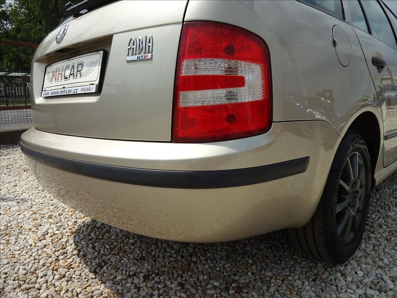Škoda Fabia I 1,2i 47kW Combi - fotka 17 z 43