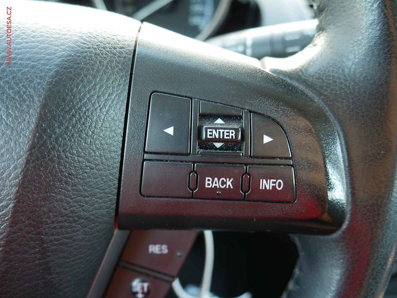 Mazda 3 (2012) 1.6 16V, AC, park.asist - fotka 15 z 22
