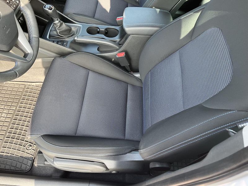 Hyundai Tucson 2.0 CRDi 4x4 ČR - fotka 8 z 33