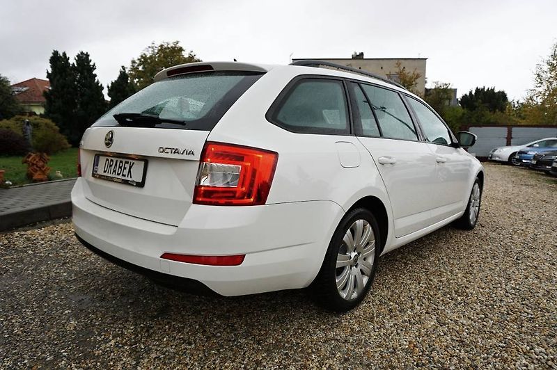 Škoda Octavia (2013) STYLE 2,0 TDI 110 kW - fotka 4 z 40